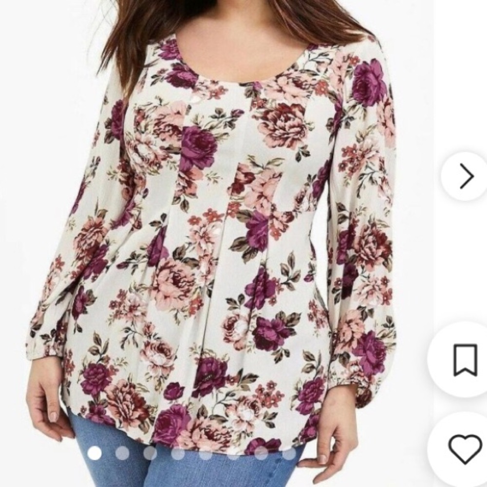 Torrid fit and flare scoop neck floral blouse Plus size 5.